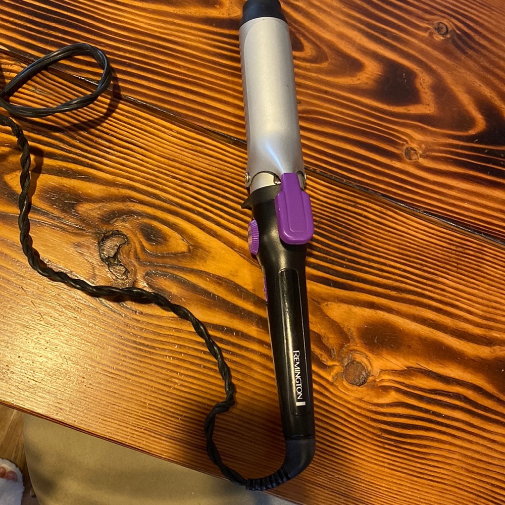 Remington bug barrel curling iron